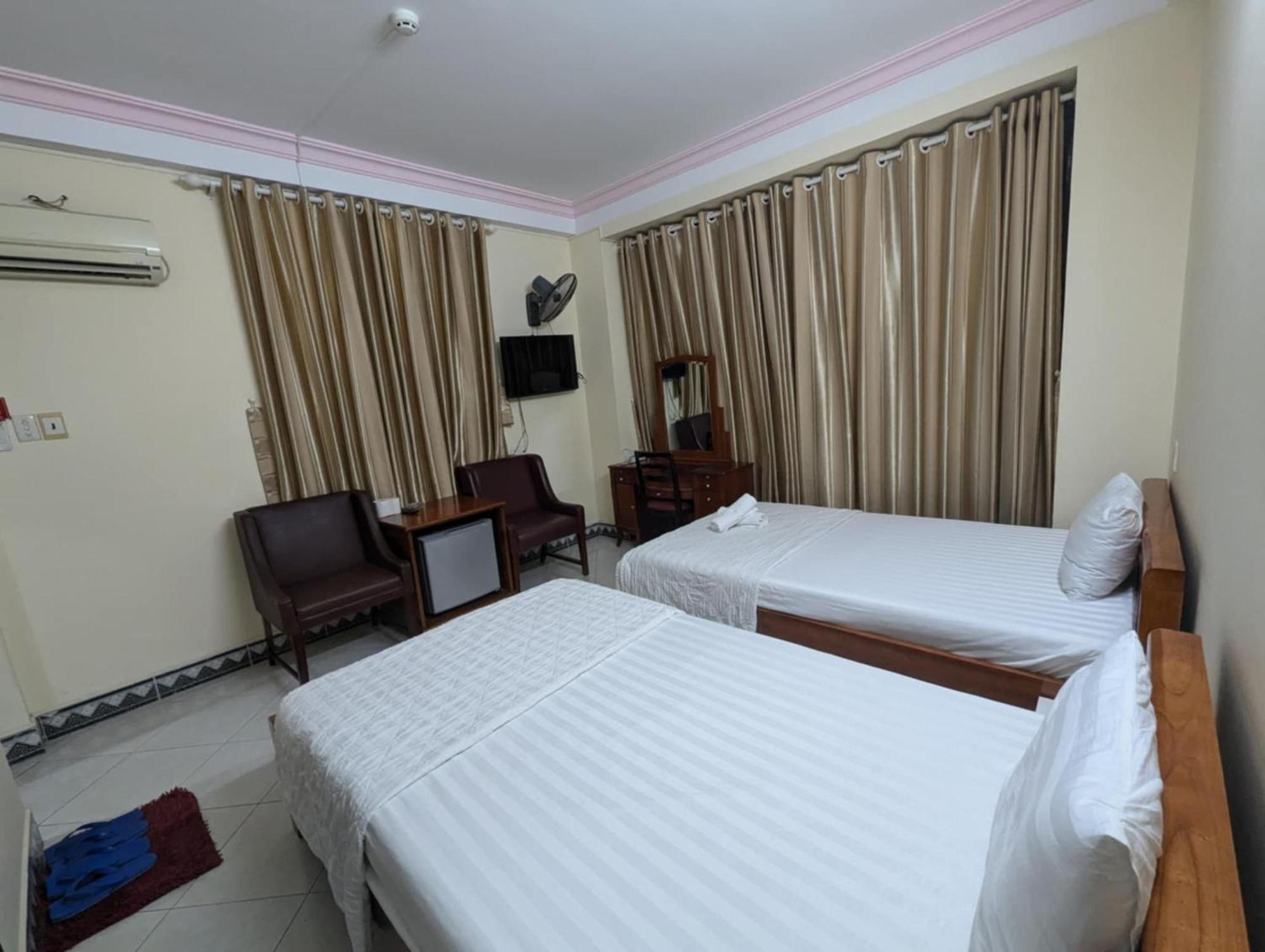 Khach San Nhat Thy Hotel *