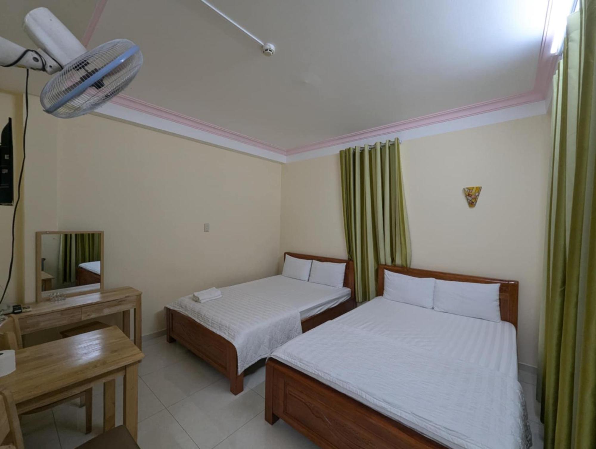 Khách sạn Khach San Nhat Thy TP. Hồ Chí Minh